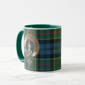 Kirkpatrick Tartan & Badge Mok (Voorkant links)