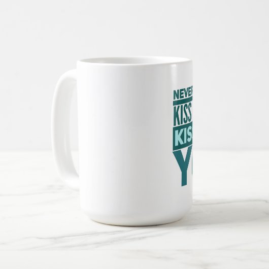 Kiss Classic Mok (Voorkant links)