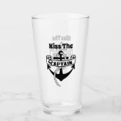 Kiss de kapitein Nautical Funny Sailing Quote Glas (Voorkant)