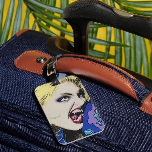 Kiss Hard schilderij op een Bagagelabel (Voorkant Insitu 1)