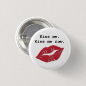 Kiss Me Button (Voorkant /achterkant)