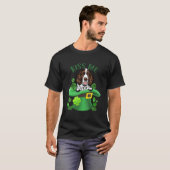 Kiss Me English Springer Spaniel Shamrock Clover f T-shirt (Voorkant volledig)