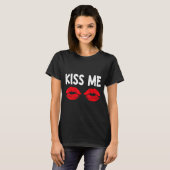 Kiss Me Funny Couples Tee Valentine's Day Couple M T-shirt (Voorkant volledig)