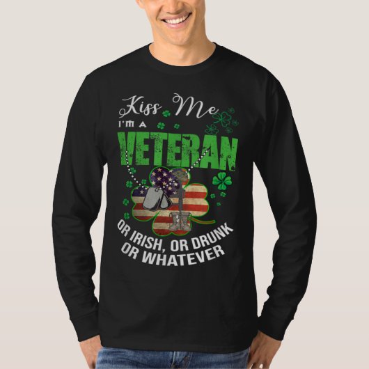 Kiss Me I m A Veteran Irish American Shamrock Flag T-shirt (Voorkant)