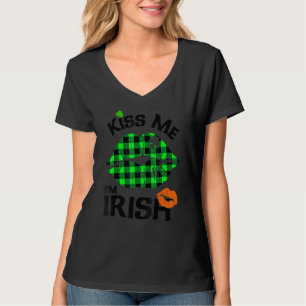 Kiss me I M Irish Buffalo Pset Lips Clover St Pat T-shirt