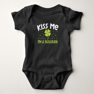 Kiss Me Ik ben een Sullivan - Achternaam Sullivan Romper