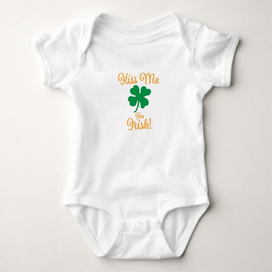 Kiss Me Ik ben Irish Baby Bodysuit. Romper (Voorkant)