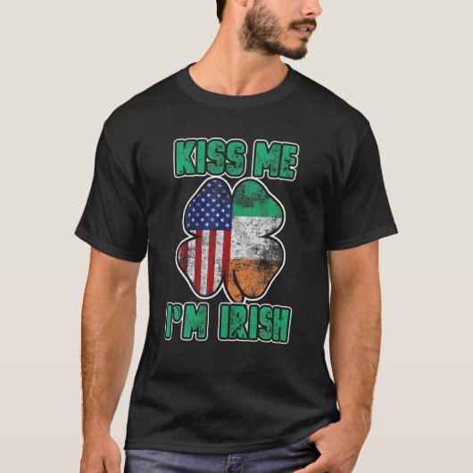 Kiss me Ik ben Irish Funny St Patrick's Day Shamro T-shirt (Voorkant)