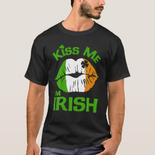 Kiss me Ik ben Irish Lips Lucky Shamrock Clover St T-shirt