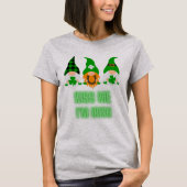 Kiss me Ik ben Irish St. Patrick's Day Gnome Shamr T-shirt (Voorkant)
