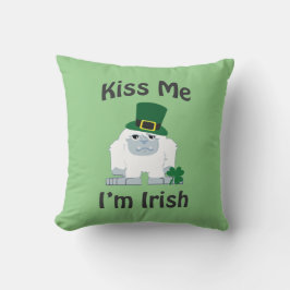 Kiss me Ik ben Irish Yeti Kussen