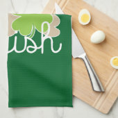 Kiss me Ik ben Pugish St Patrick's Day Pug Clover Theedoek (Quarter Fold)