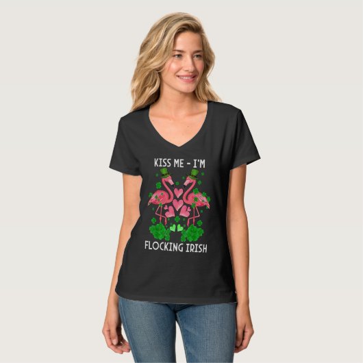 Kiss Me I'm Flocking Irish Flamingo St Patrick's D T-shirt (Voorkant volledig)