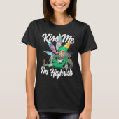 Kiss Me I'm Highrish  St Patricks Day Weed Stoner T-shirt (Voorkant)