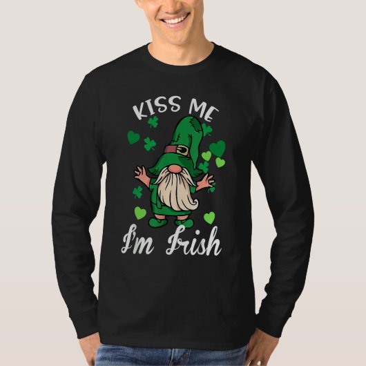 Kiss Me I'm Irish. Gnome Shamrock Clover Saint Pat T-shirt (Voorkant)