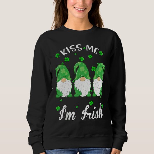 Kiss Me I'm Irish. Gnome Shamrock Clover Saint Pat Trui (Voorkant)
