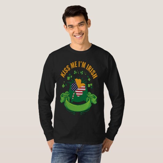 Kiss Me I'm Irish I St Patricks Day Shamrock Flag T-shirt (Voorkant volledig)