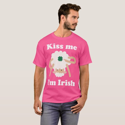 Kiss Me I'M Irish Sheep Funny St Patrick'S Day Hum T-shirt (Voorkant volledig)