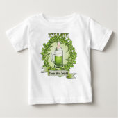 Kiss me Im is een klein Iers Funny Baby T-shirt (Voorkant)