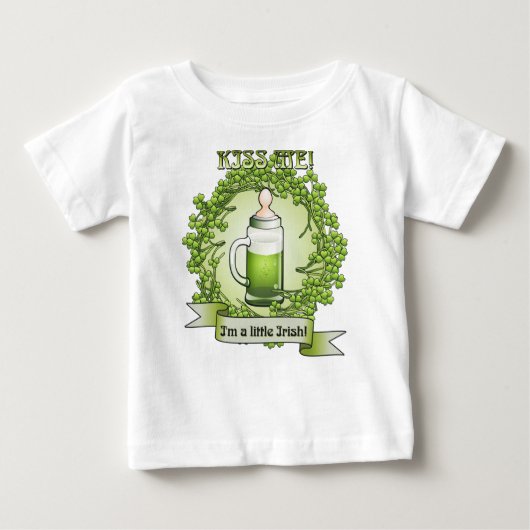 Kiss me Im is een klein Iers Funny Baby T-shirt (Voorkant)