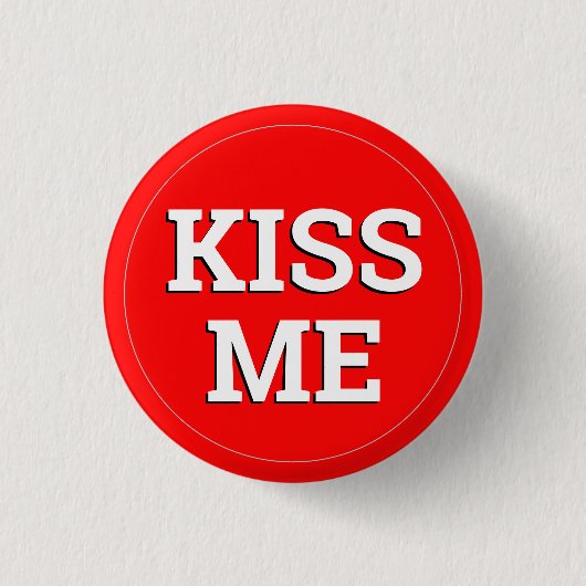 KISS ME leuke Button / Retro Party - rood (Voorkant)