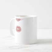 Kiss me lipstick Mark On Koffiemok (Voorkant links)