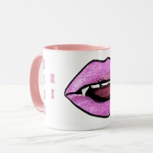 KISS ME MOK (Voorkant links)