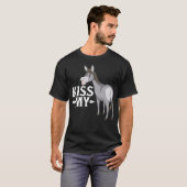 Kiss My Donkey Mule Burro Kawaii japans design s T-shirt (Voorkant volledig)