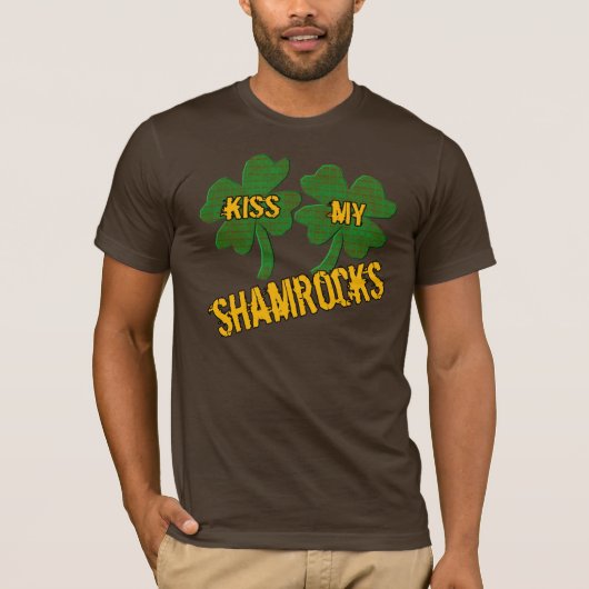 Kiss My Shamrocks T-Shirt (Voorkant)