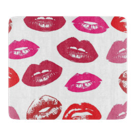 Kissbare lips (zogende lips, rode en roze lipstick snijplank
