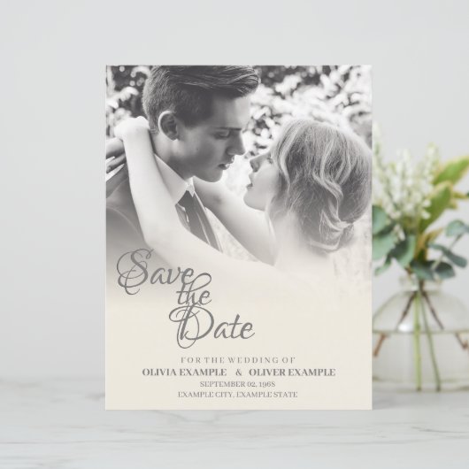 Kissend bruiloft in monochroom (Staand voorkant)