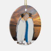 Kissende koning Penguin Pair in Artic Keramisch Ornament (Rechts)