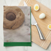 Kisses Cookie Hand Towel on Green Theedoek (Quarter Fold)
