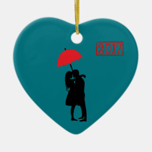 Kissing Couple Red Umbrella 2017 Keramisch Ornament