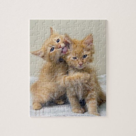 Kissing en Hugging Kittens Legpuzzel (Verticaal)