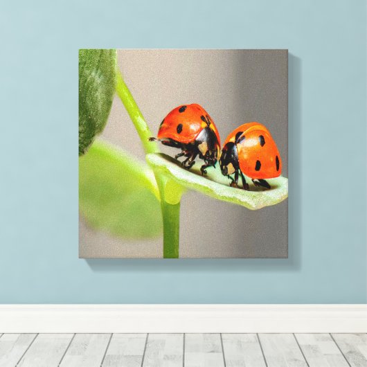 Kissing Ladybugs Canvas Afdruk (Insitu (Houten vloer))