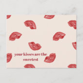 Kissing Lips Rood op beige kleur grote valentijn Feestdagenkaart (Voorkant)
