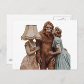 Kissing Sasquatch Briefkaart (Voorkant / Achterkant)