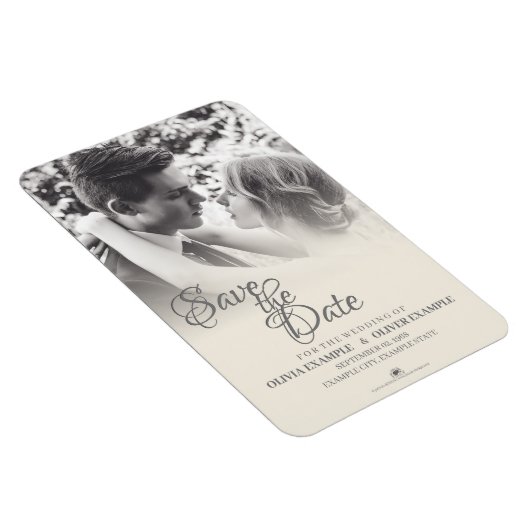 Kissing wedding couple in monochrome magneet (Rechterzijde)