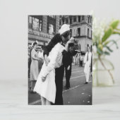 Kissingpaar.Hug Kiss-uitnodiging Kaart (Staand voorkant)