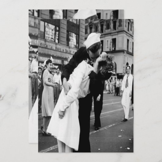  Kissingpaar.Hug Kiss-uitnodiging Kaart (Voorkant / Achterkant)