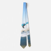 Kitesurfer boost een lucht op stropdas (Voorkant)