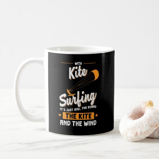 Kitesurfing mit Board und Wind Koffiemok (Met donut)