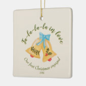 Kitschy Bell eerste kerst verloofde Keepsake Schat Keramisch Ornament (Links)