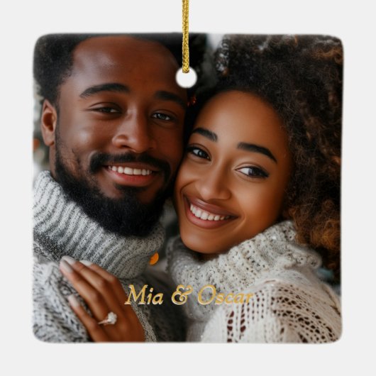 Kitschy Bell eerste kerst verloofde Keepsake Schat Keramisch Ornament (Achterkant)