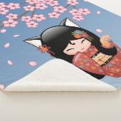 Kitsune Kokeshi Doll - Black Fox Geisha Girl Sherpa Deken (3/4)