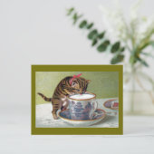 Kitten Drink van Teacup Victoriaans Briefkaart (Staand voorkant)