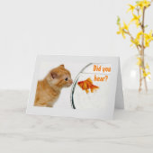 KITTEN EN VIS ZIJN KLAAR OM EEN GELUKKIGE VERJAARD KAART (Gele Bloem)