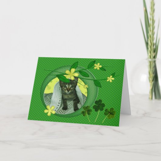 Kitten, Flowers, Shamrocks en Green Polka Dots Kaa Kaart (Voorkant)