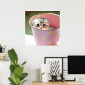 Kitten Hiding Poster (Thuiskantoor)